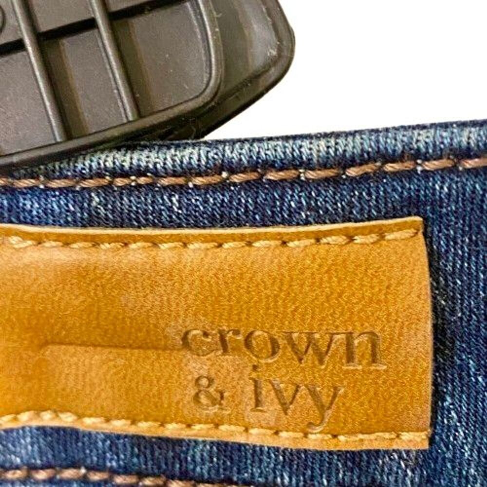 Crown and Ivy Jeans Womens Size 10 Mid Rise Straight Leg Denim Blue Raw Hem - Picture 4 of 6